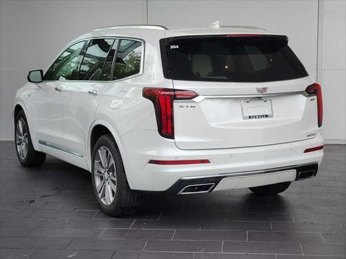 2024 Cadillac XT6 Premium Luxury FWD