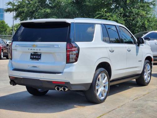 2023 Chevrolet Tahoe 4WD High Country