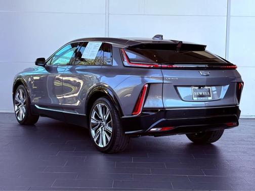 2023 Cadillac LYRIQ Luxury