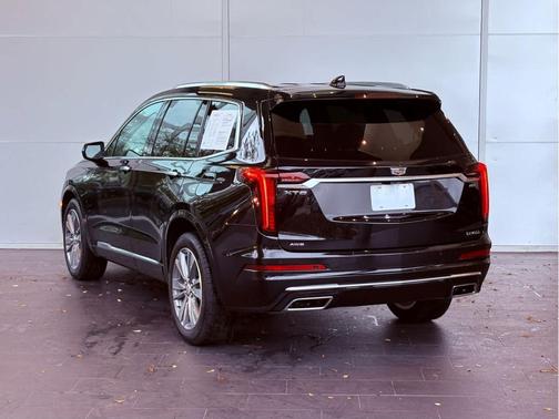 2025 Cadillac XT6 Premium Luxury AWD