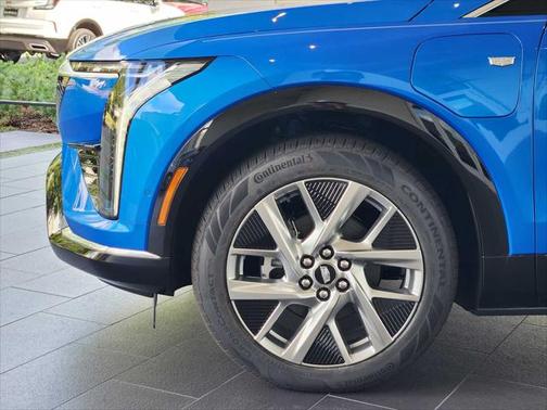 2025 Cadillac OPTIQ Luxury 1 AWD