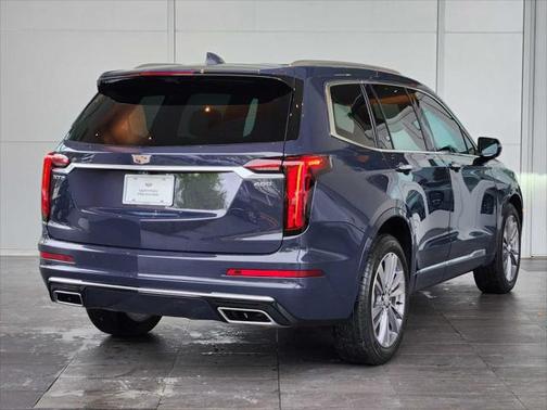 2024 Cadillac XT6 Premium Luxury FWD