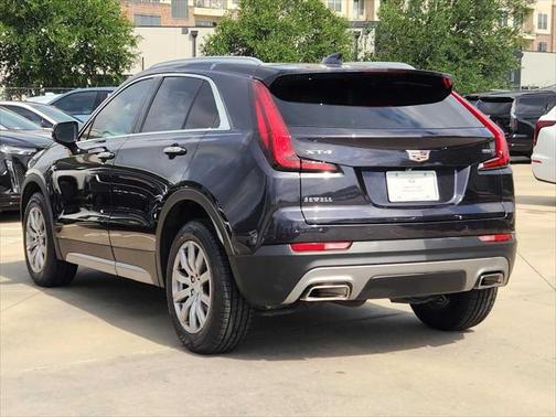 2022 Cadillac XT4 Premium Luxury