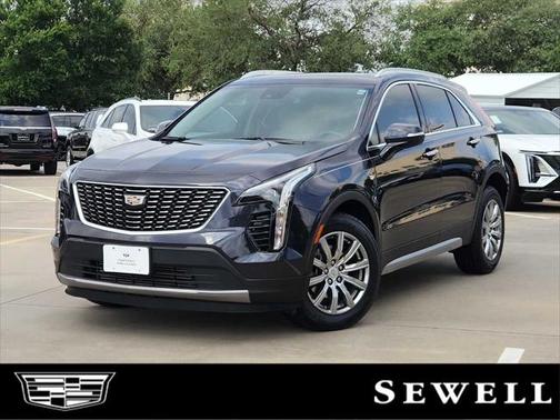 2022 Cadillac XT4 Premium Luxury