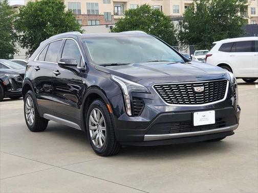 2022 Cadillac XT4 Premium Luxury