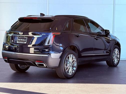 2021 Cadillac XT5 Sport