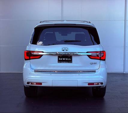 2020 INFINITI QX80 Luxe