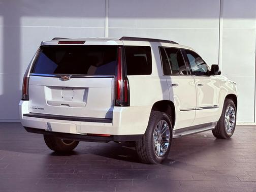 2016 Cadillac Escalade Standard