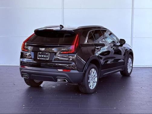 2022 Cadillac XT4 Luxury