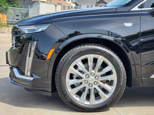 2025 Cadillac XT6 Premium Luxury FWD
