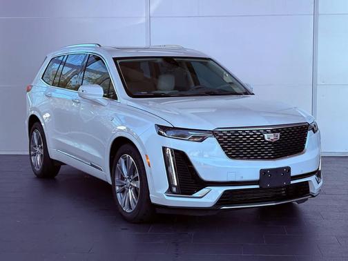 2024 Cadillac XT6 Premium Luxury FWD