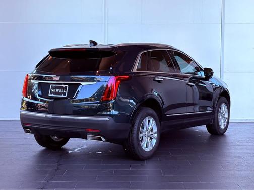 2025 Cadillac XT5 Luxury