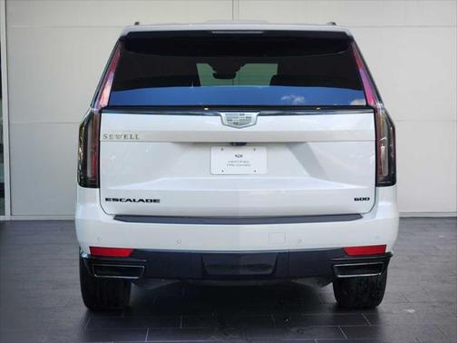 2023 Cadillac Escalade Sport
