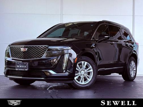 2023 Cadillac XT6 Luxury FWD