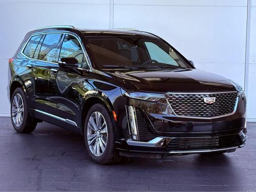 2025 Cadillac XT6 Premium Luxury FWD