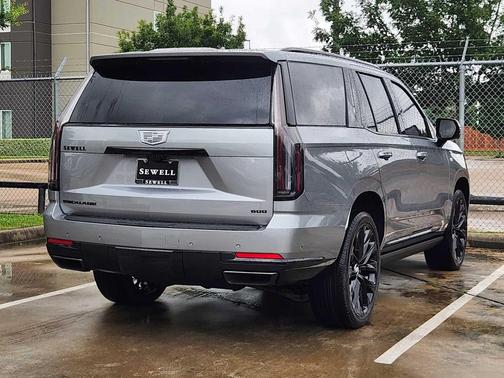 Argent Silver Metallic 2026 Cadillac Escalade Sport Platinum