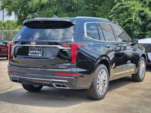 2025 Cadillac XT6 Premium Luxury FWD