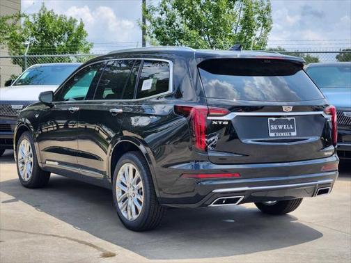 2025 Cadillac XT6 Premium Luxury FWD