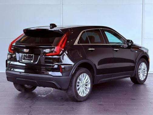 Stellar Black Metallic 2024 Cadillac XT4 Luxury