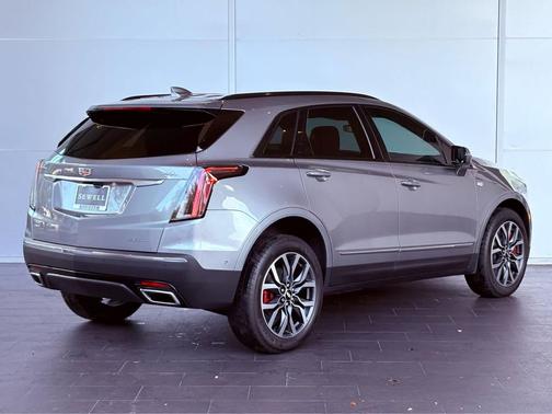 2025 Cadillac XT5 Sport