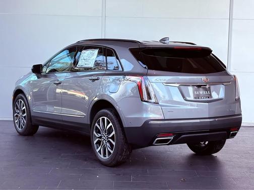 2025 Cadillac XT5 Sport