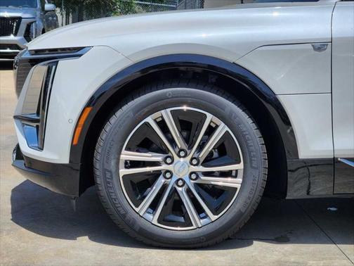 2025 Cadillac LYRIQ Luxury w/1SC