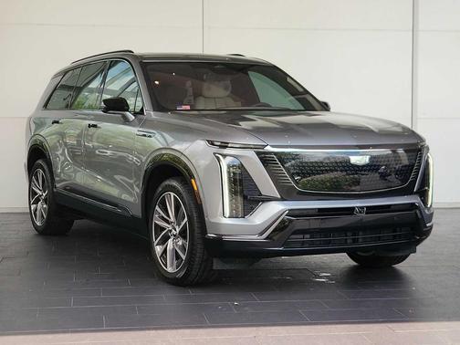 Argent Silver Metallic 2026 Cadillac VISTIQ Sport