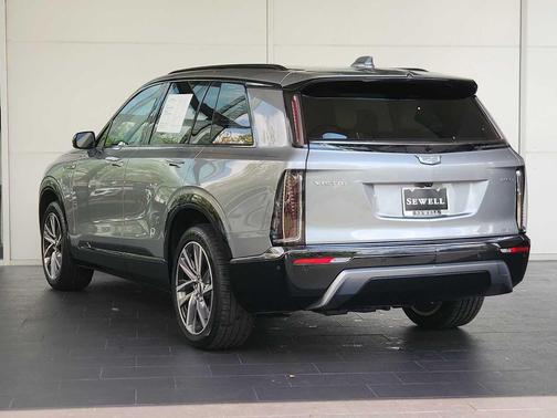 Argent Silver Metallic 2026 Cadillac VISTIQ Sport