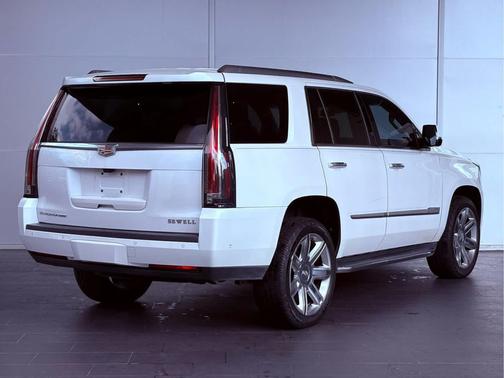 2019 Cadillac Escalade Luxury