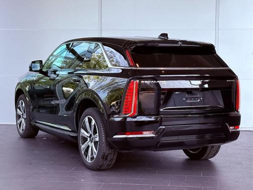 2025 Cadillac Escalade IQ Luxury 1