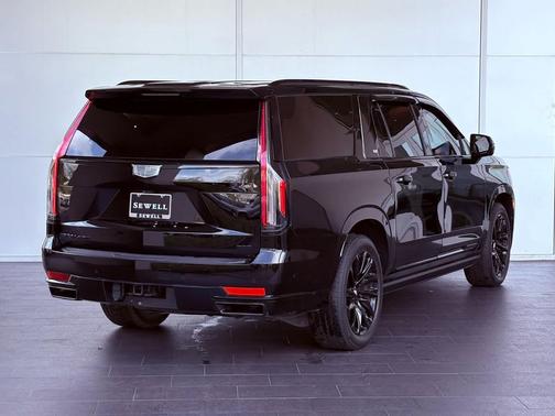 2024 Cadillac Escalade ESV Sport Platinum