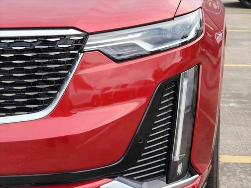 2025 Cadillac XT6 Premium Luxury FWD