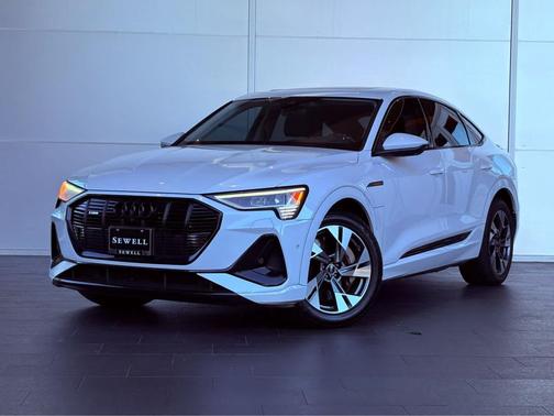 2022 Audi e-tron Sportback S line Premium