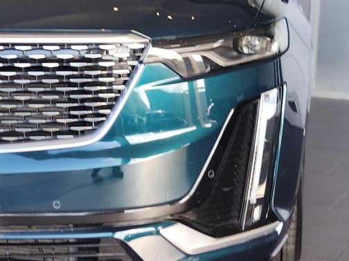 2025 Cadillac XT6 Premium Luxury FWD