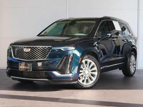 2025 Cadillac XT6 Premium Luxury FWD