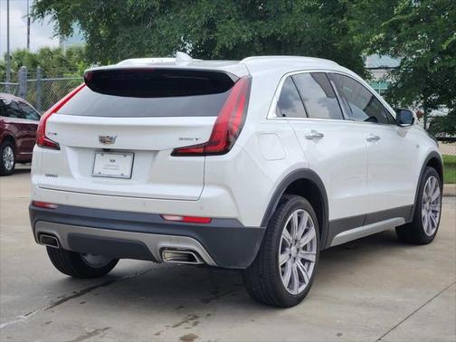 2021 Cadillac XT4 Premium Luxury