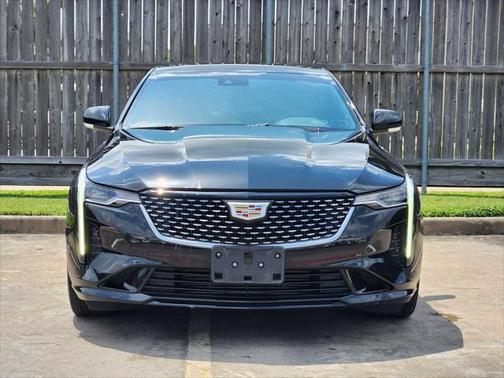 2023 Cadillac CT4 Luxury