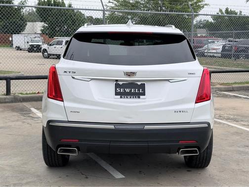 Crystal White Tricoat 2019 Cadillac XT5 Premium Luxury