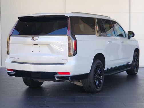 2023 Cadillac Escalade ESV Premium Luxury