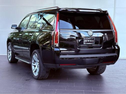 2015 Cadillac Escalade Luxury