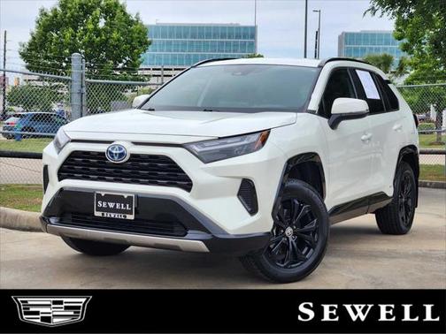2022 Toyota RAV4 Hybrid SE