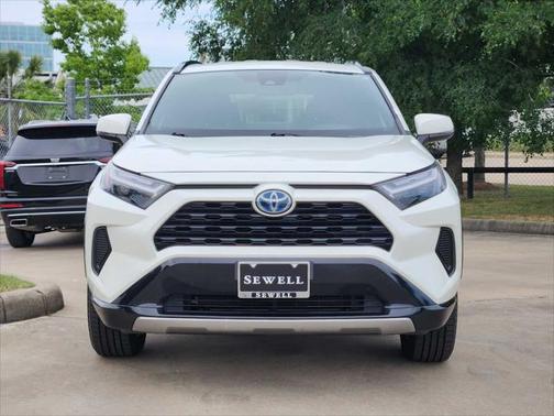 2022 Toyota RAV4 Hybrid SE