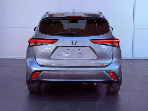2023 Toyota Highlander Hybrid Limited