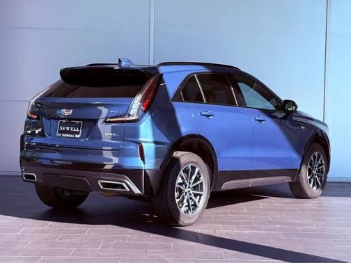 2024 Cadillac XT4 Sport