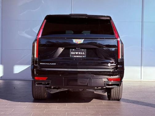 2024 Cadillac Escalade Sport