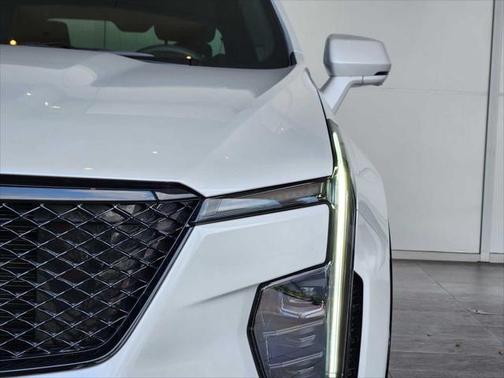 2025 Cadillac XT4 Sport