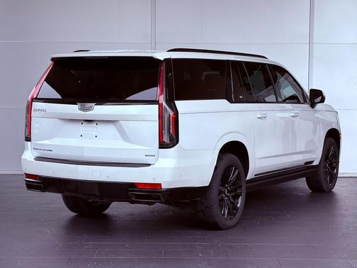 2024 Cadillac Escalade ESV Sport