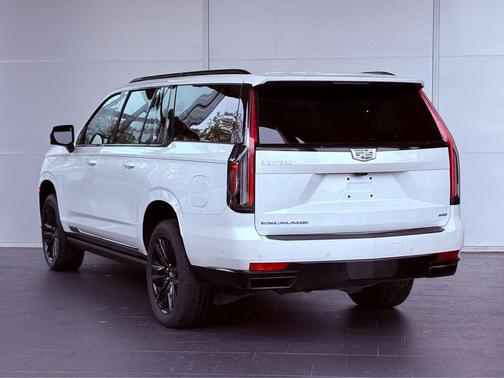2024 Cadillac Escalade ESV Sport