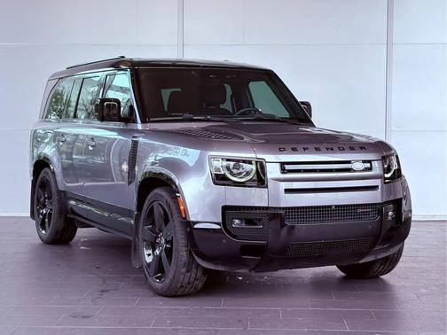 2023 Land Rover Defender 130 X-Dynamic SE