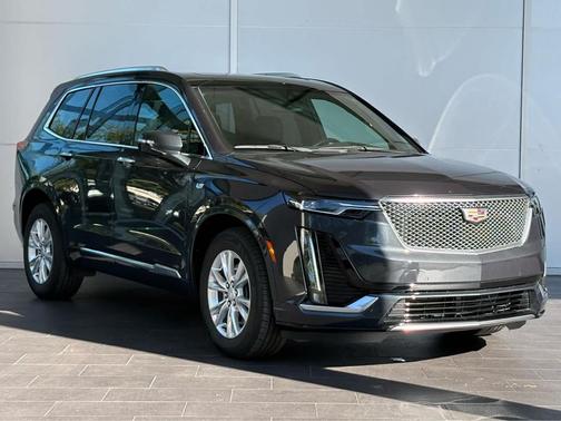 2023 Cadillac XT6 Luxury FWD